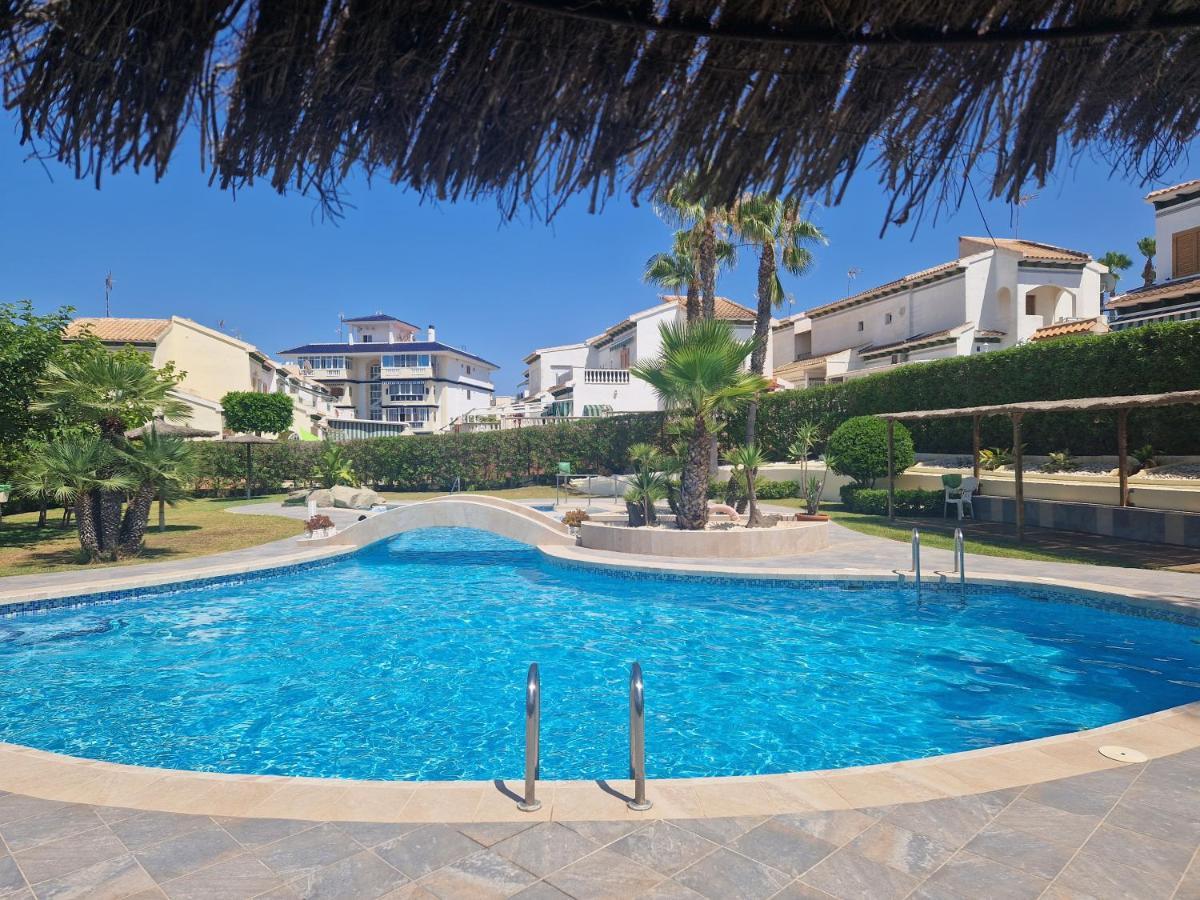 Lovely Apartment Near The Beach In Sunny La Mata Torrevieja Eksteriør billede