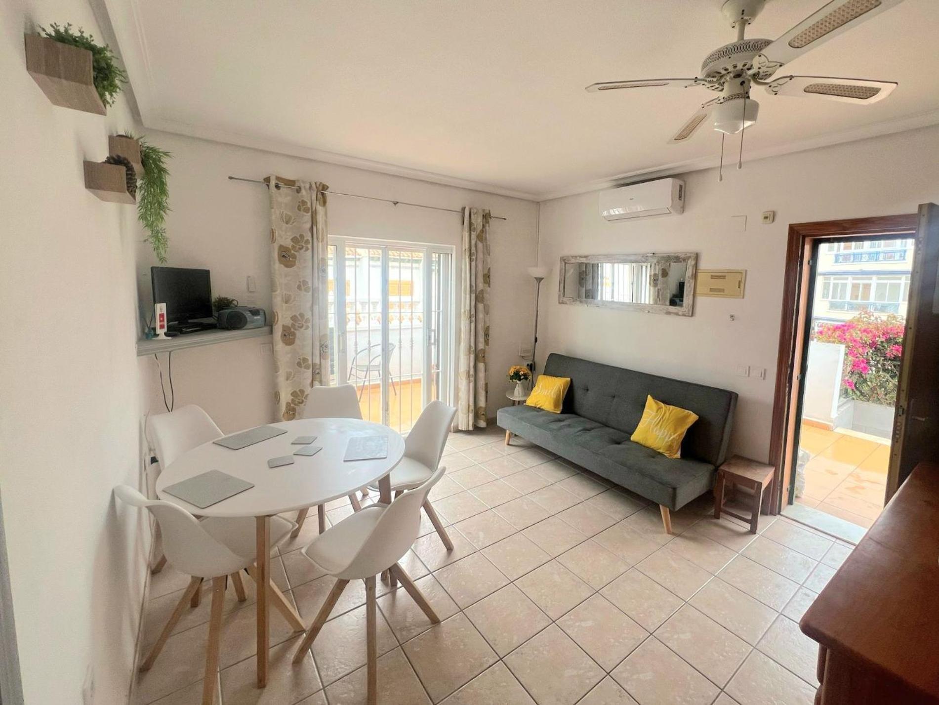 Lovely Apartment Near The Beach In Sunny La Mata Torrevieja Eksteriør billede